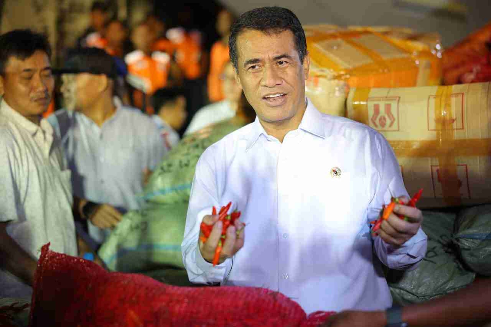 Mentan Amran Beli Cabai Petani Aceh, Diterbangkan Hercules ke Jakarta